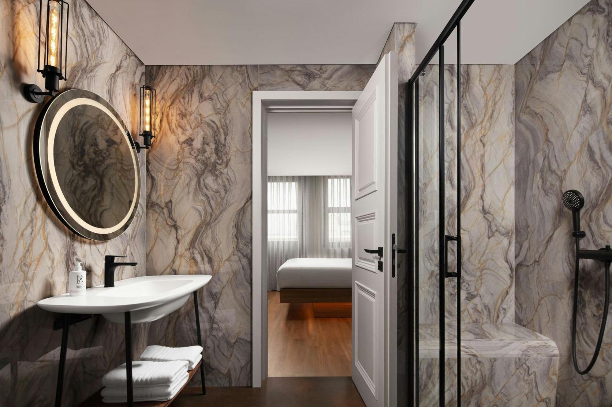 Moxy Taksim *